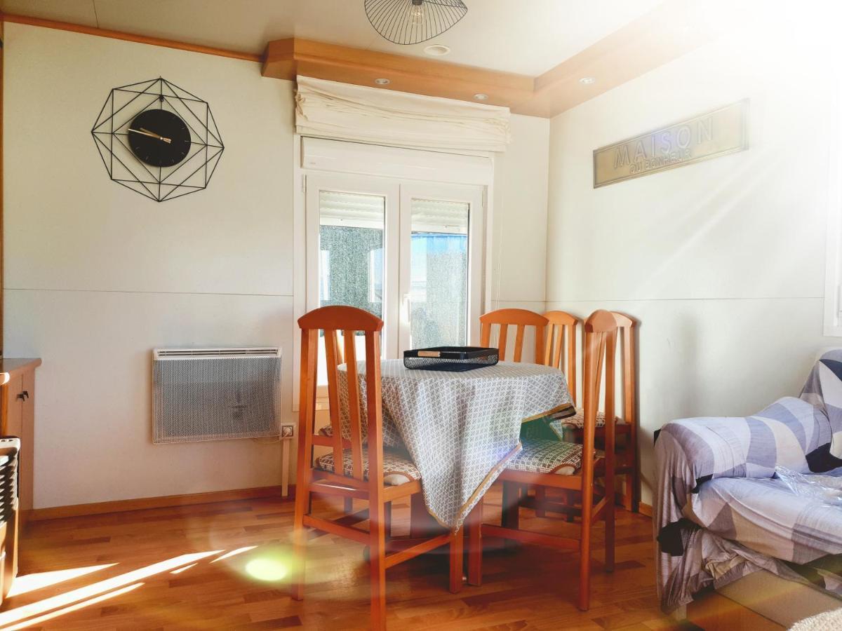 Mobil Home Dans Camping Saillagouse Esterno foto