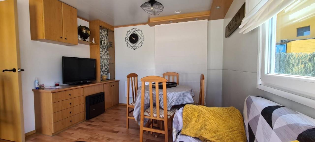 Mobil Home Dans Camping Saillagouse Esterno foto